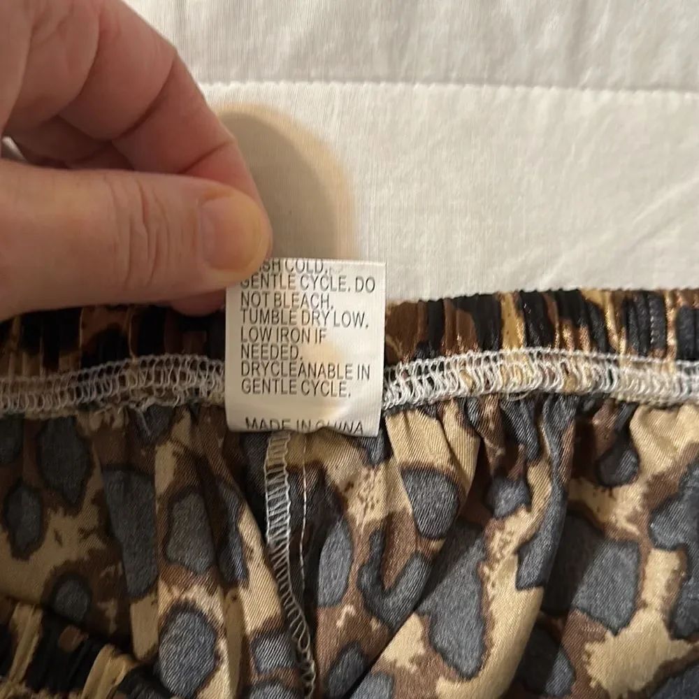 Satin 2X Animal Print Tan Black Brown Wide Leg Pajama Pants - Picture 8 of 8